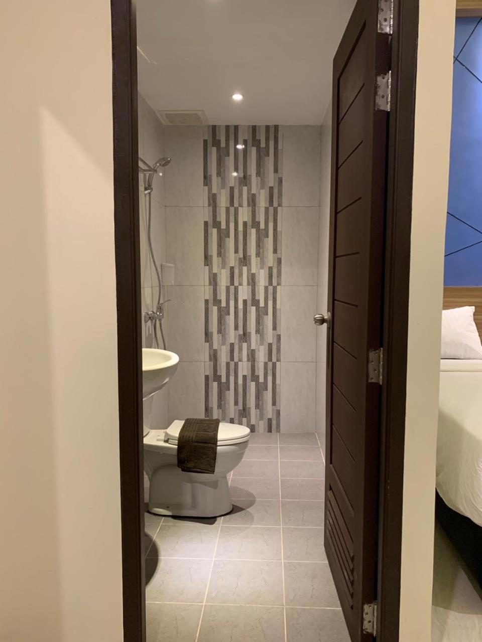 Bless Hotels Sintang 外观 照片